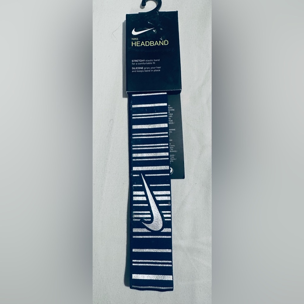 - Nike Headband- Unisex- OSFM- NWT- Navy Blue/ SILVER PRINT- LAST ONE